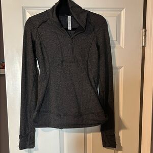 Lululemon Athletica Black and White Knit Top